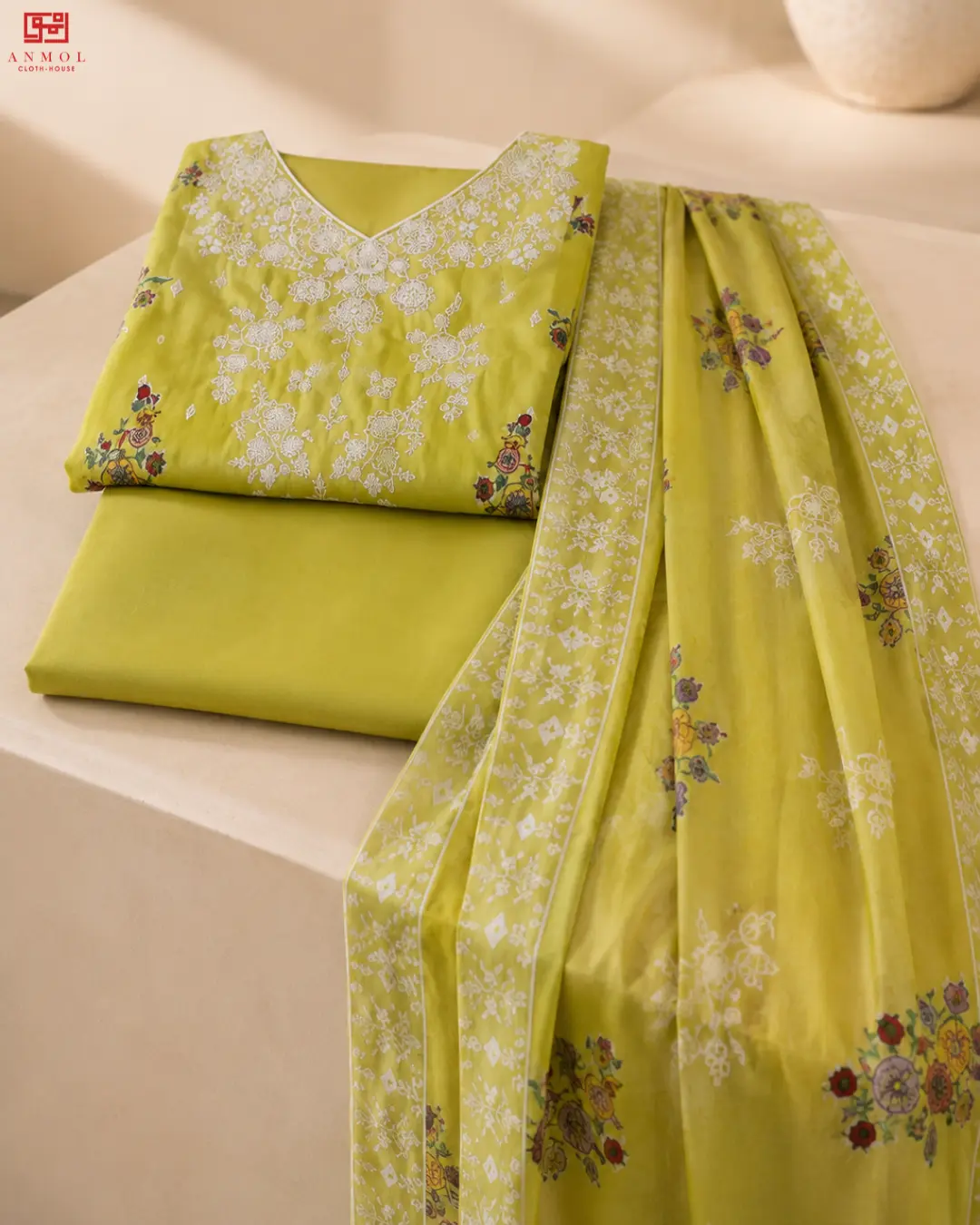 MAHAY Amaya Vol-02 – Premium Embroidered Lawn 3 Piece Suit - Image 3